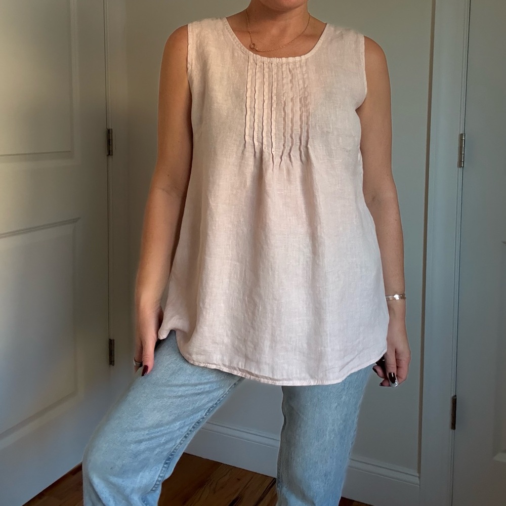 Elegant Sleeveless Blush Linen Sleeveless Top - Picture 2 of 10